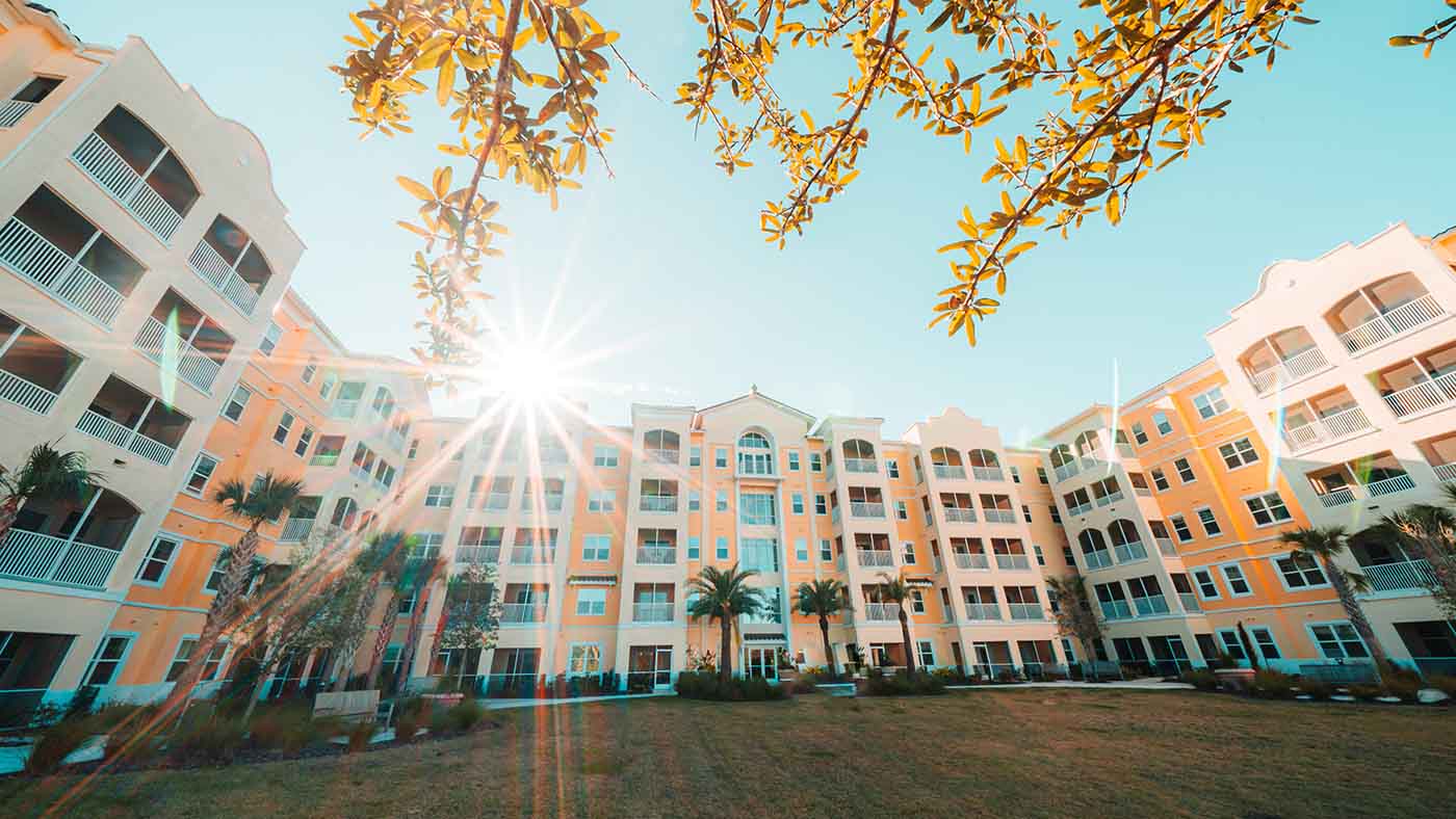 The courtyard of the apartment building complex at Legacy Pointe at UCF